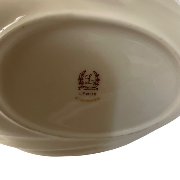 Lenox Shell Shaped Porcelain Dish With Gold Trim 95-86 - Picture 11 of 11